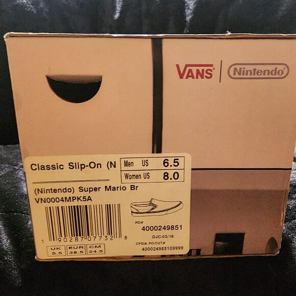 VANS x NINTENDO **Nintendo Super Mario Brothers Classic Slip-on** - Picture 6 of 8